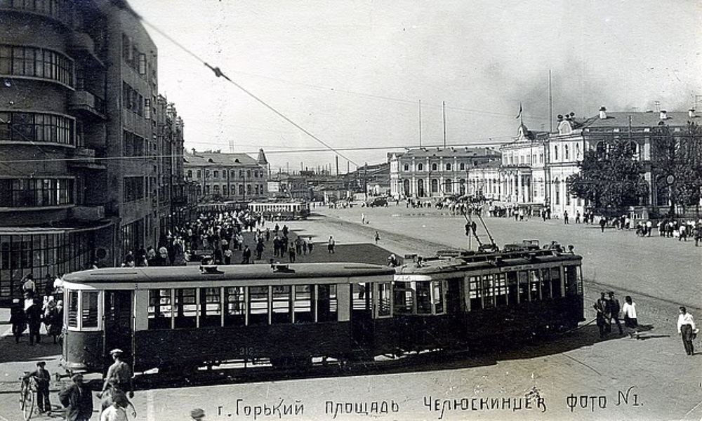 Горький площадь Челюскинцев трамвай