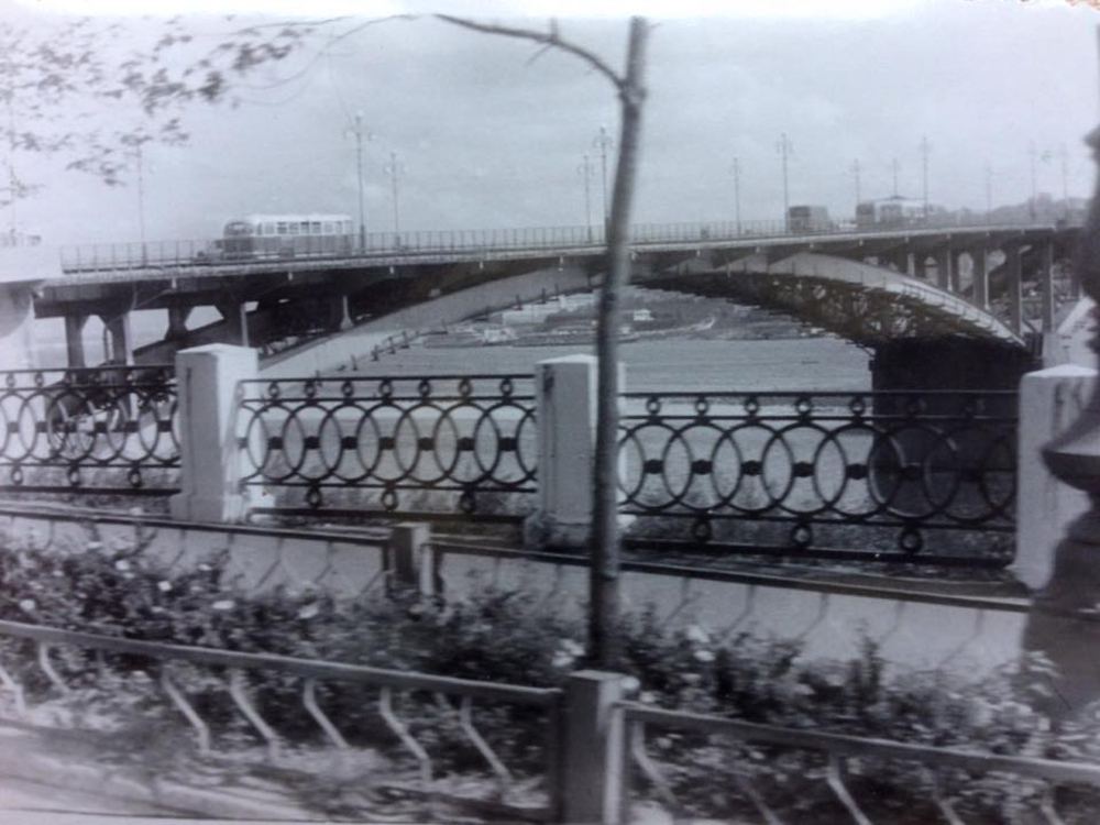 Kanavinsky Bridge over the Oka