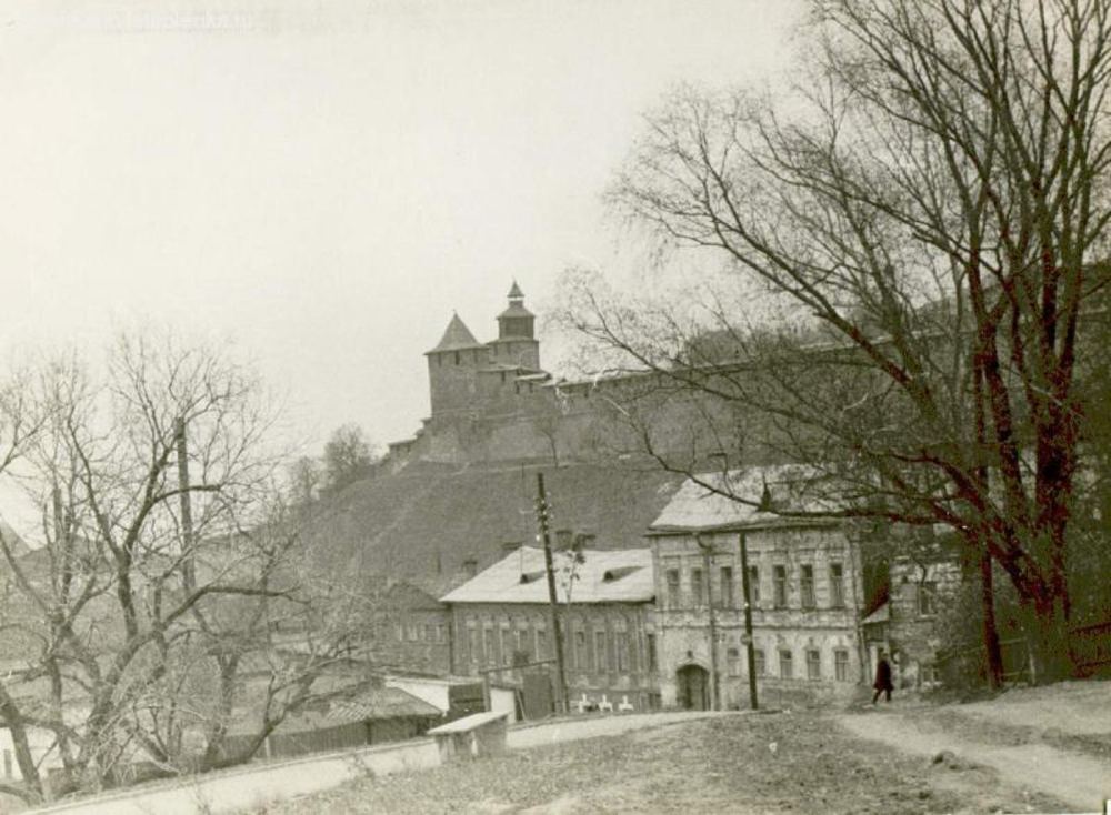 Ивановская башня, вид из оврага. Горький, 1950-е