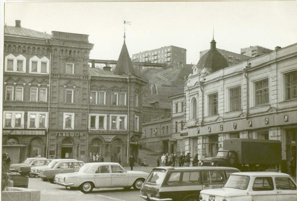 Площадь Минина и начало Большой Покровской. Горький, 1970-е годы