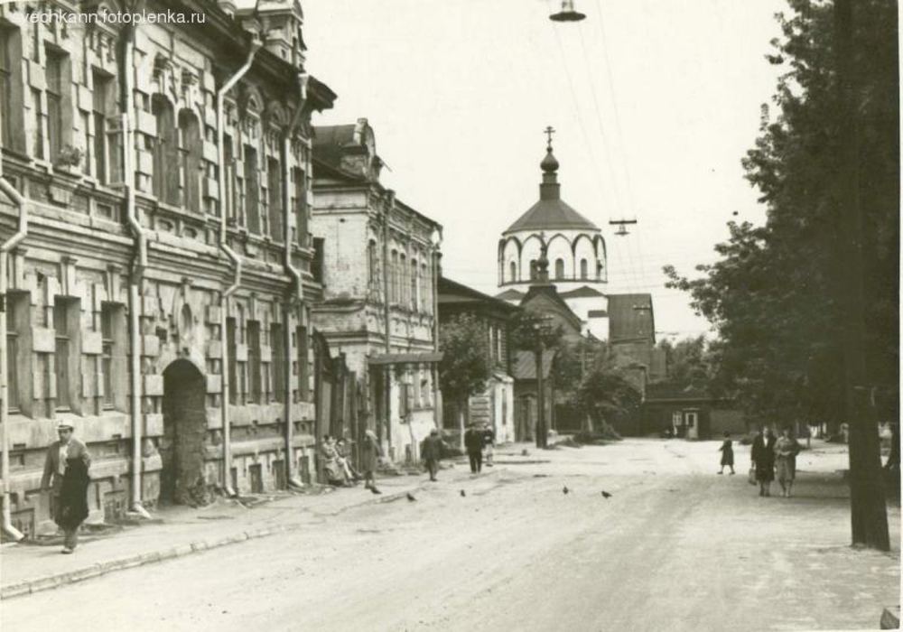 Улица церковь дореволюционные дома