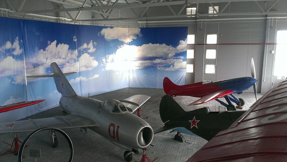 The MiG-15bis next to the I-16 and I-17 fighters tested by Chkalov, in the museum hangar at Chkalovsk, 2015