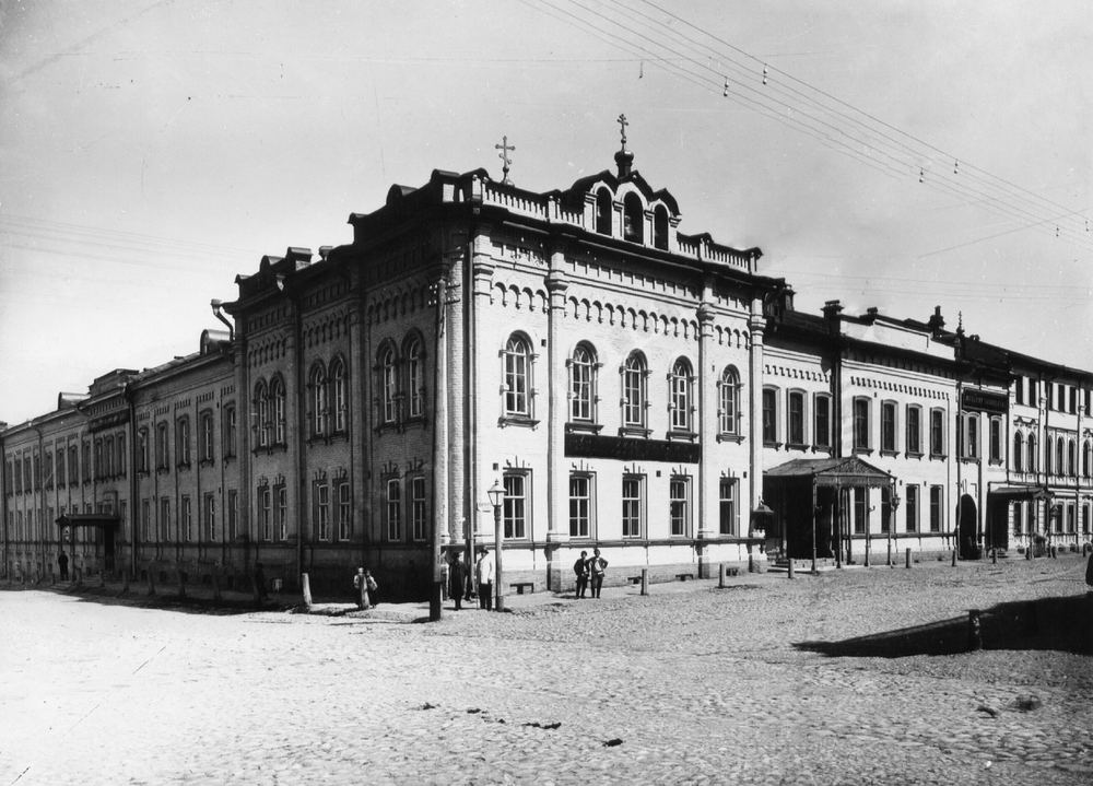 Варварская улица. Александровская богадельня и родильный приют