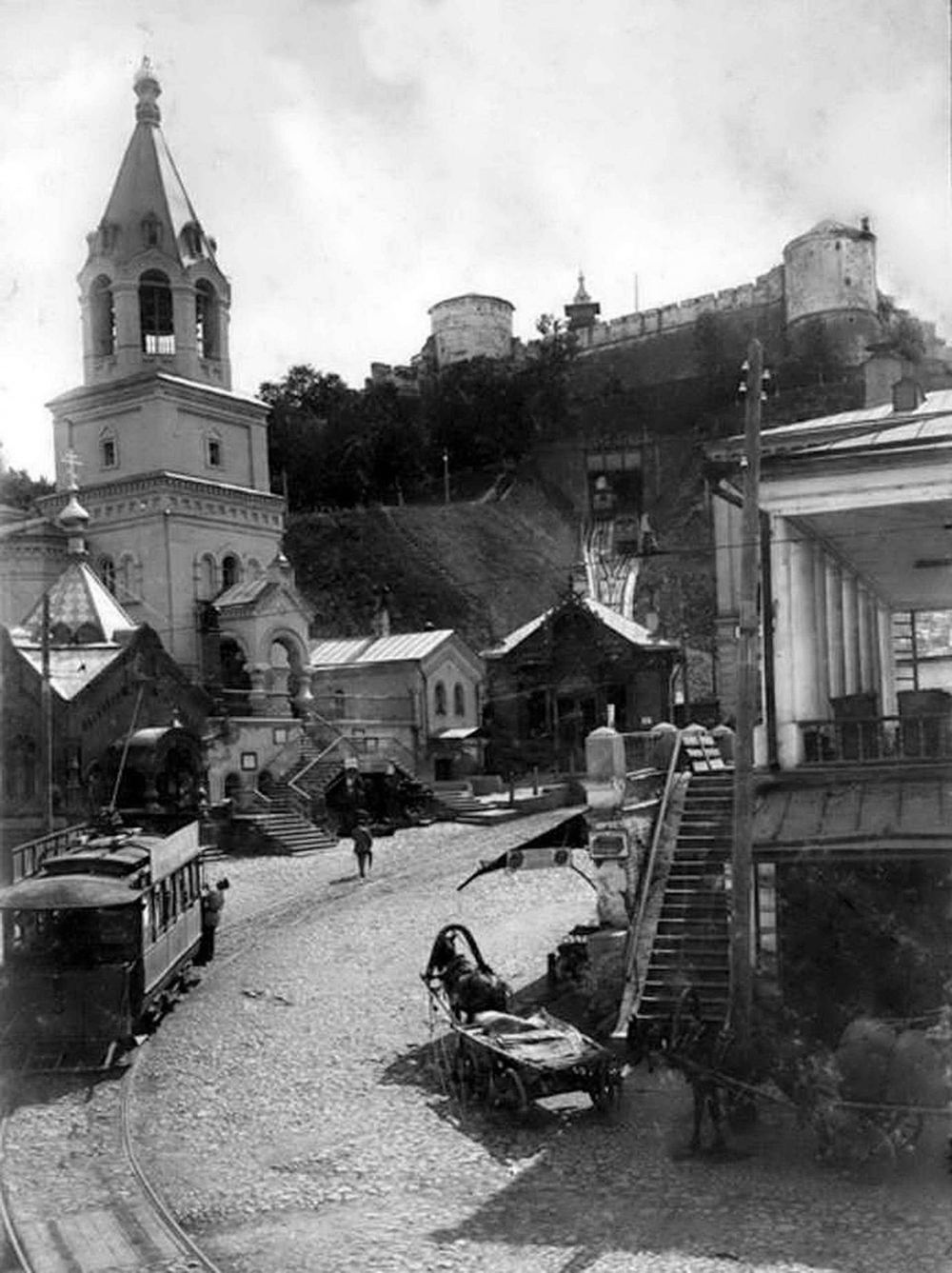 General view of the kremlin elevator. M. P. Dmitriev, 1896–1904