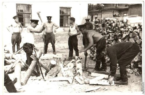 Bogorodsk firefighters. Fire station yard, 1972