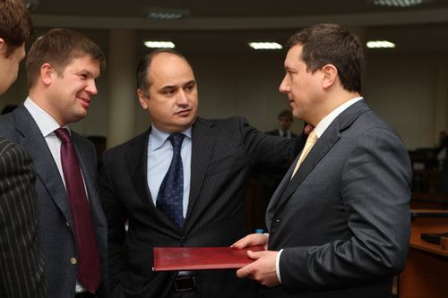 The first City Manager in the history of Nizhny Novgorod , Oleg Kondrashov (center), Deputy Governor for Construction Anton Averin , and Mayor Oleg Sorokin