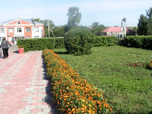 A path in the square near the district administration building