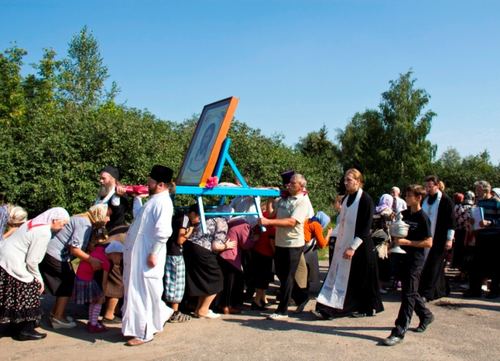 Крестный ход в Воротынце. 29 августа 2011 г