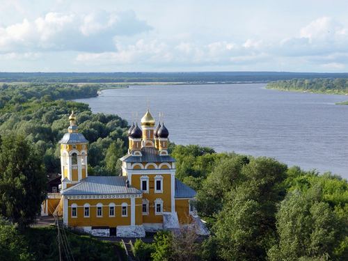 Present-day Murom (Wikipedia) . A view of the Oka