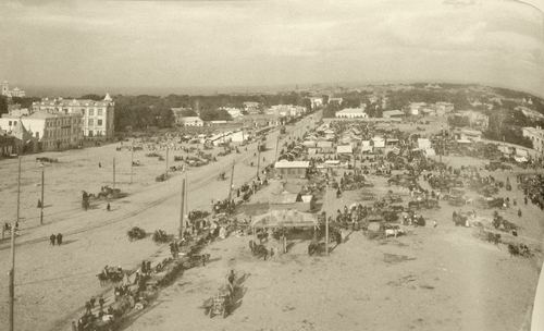 Before the revolution, Gorky Square was called "Polevaya"